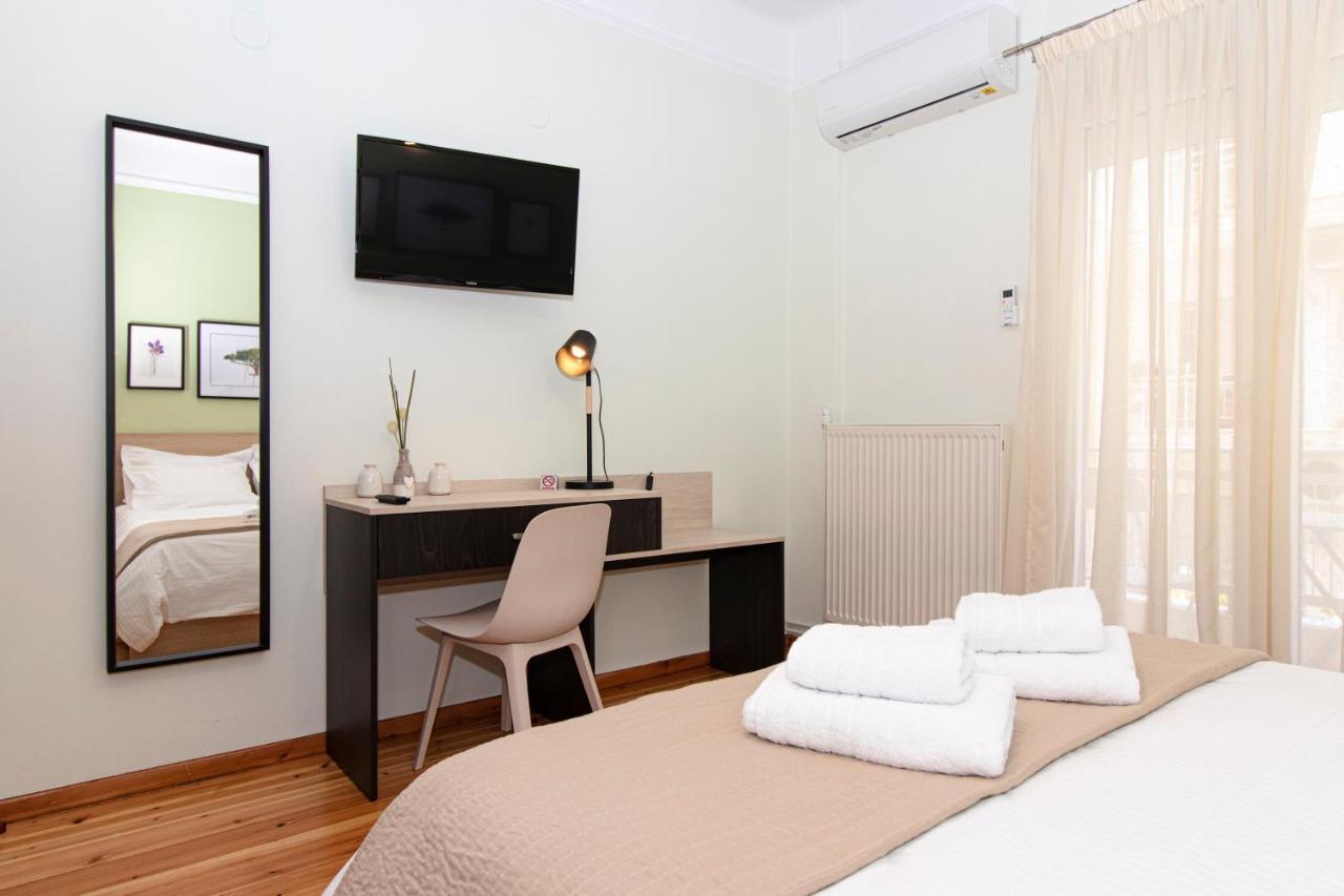 Large, Sunny, Modern Apartment Fully Renovated, Next To Agia Sofia Salonicco Esterno foto