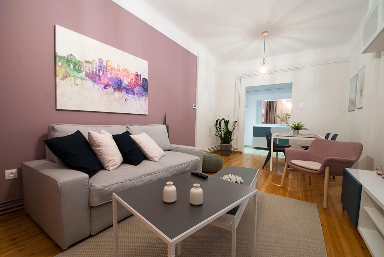 Large, Sunny, Modern Apartment Fully Renovated, Next To Agia Sofia Salonicco Esterno foto